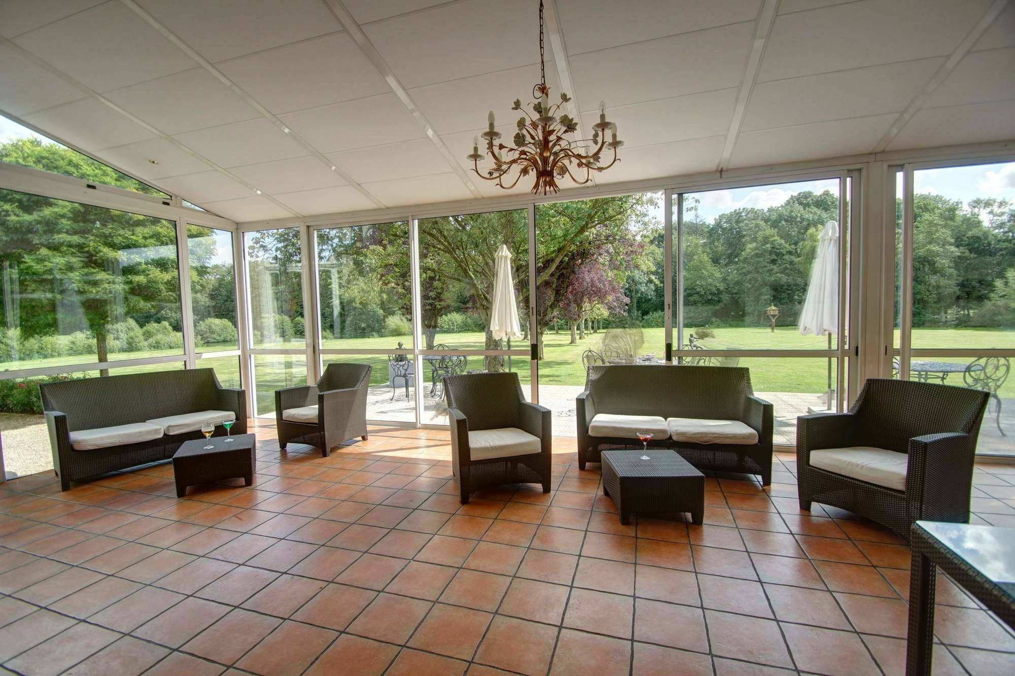 Najeti Hôtel Château Tilques Exterior foto